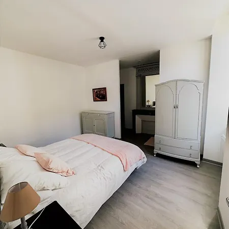 2 Pieces Elegant Calme Parking Sur Place *