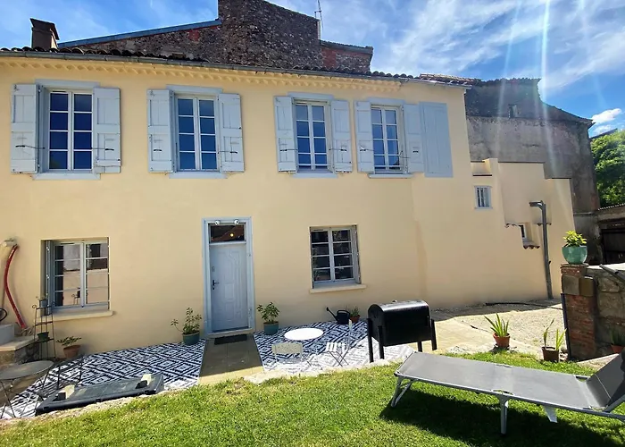 2 Pièces élégant Calme Parking Sur Place Apartamento Foix